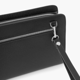 Clutch cầm tay đeo chéo da bò Taiga màu đen RB14