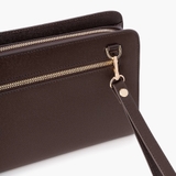 Clutch cầm tay đeo chéo da bò Taiga màu nâu RB16