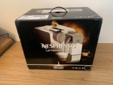 Máy pha café De'Longhi Nespresso Lattissima One, Black (Made in Italia)