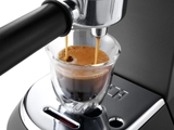Máy pha cà phê Espresso Delonghi Dedica EC685.BK màu Đen
