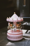 Đồ chơi hộp nhạc Merry-Go-Round -  Vòng xoay dây cót
