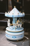 Đồ chơi hộp nhạc Merry-Go-Round -  Vòng xoay dây cót