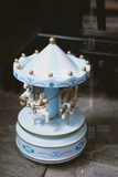 Đồ chơi hộp nhạc Merry-Go-Round -  Vòng xoay dây cót