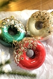 1 Bánh Donut phủ sequin - Phụ kiện treo Noël Pearl Gloss Donut 9CM