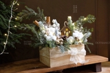 .Centerpiece khay gỗ Cabin in the Winter - Tặng kèm dây đèn ngôi sao