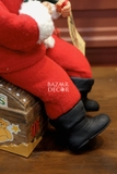 Đồ chơi ông già Noel và chiếc rương đồ chơi có thể cử động