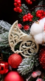 Vòng nguyệt quế 60cm Royal Christmas Bloom