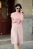 Quần lửng khóa trước dài trên gối