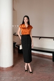Chân váy ôm trang trí ly nổi dài qua bắp