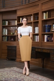 Chân váy ôm bút chì xếp ly bên hông