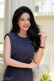 Đầm kiểu xòe nhẹ cổ tròn không tay
