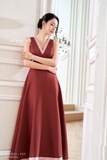 Đầm xòe cổ V không tay dài qua bắp