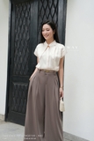 Áo sơ mi cổ Đức tay ngắn dài ngang hông
