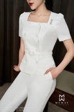 Áo kiểu cổ vuông dáng Peplum