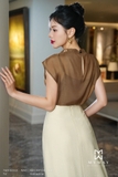Chân váy chữ A đính mặt đai
