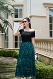 Chân váy xòe dập ly họa tiết