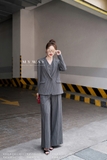 Áo vest ghi họa tiết kẻ sọc