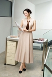 Đầm Xòe Không Tay Cổ Biến Kiểu dài qua bắp