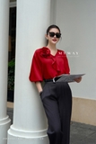 Áo sơ mi dáng cổ tim phối đính hoa 3D