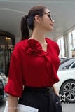 Áo sơ mi dáng cổ tim phối đính hoa 3D