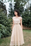 Áo ren kiểu tay chờm đính hoa