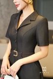 Đầm xòe cổ vest ngắn tay kèm đai lưng