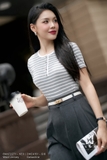 Áo cotton ôm vừa dáng cổ tròn