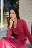 Chân váy Nhung Lyons dáng dài xẻ sau