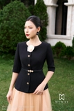 Áo Vest dáng dài có hoa cài