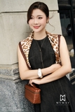 Đầm xòe không tay cổ tròn dáng dài qua bắp
