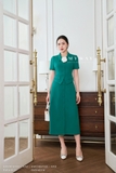 Chân váy xòe đính cúc vạt trước