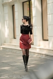 Áo kiểu ôm dáng cổ thuyền