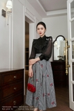 Chân váy xòe cạp cao họa tiết caro