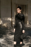 Chân váy ôm Simili Leather đính cúc mạ
