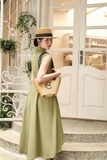 Đầm xòe dáng cổ biến kiểu dài qua bắp