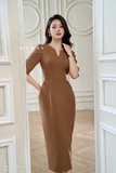 Đầm ôm vừa dáng cổ biến kiểu