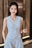 (2 màu) Quần ống vẩy họa tiết hoa