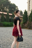 Chân váy chữ A ngắn họa tiết hoa hồng