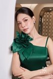 Đầm xòe rủ dáng cổ cách điệu lệch bên phối đính hoa