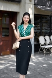 Chân váy ôm dài ngang bắp phối khuy trang trí
