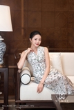 Quần ống suông A Tơ họa tiết