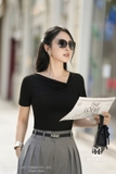 (2 màu) Áo kiểu dáng ôm vừa phối cổ cách điệu lệch bên