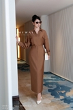 Chân váy ôm dài qua bắp