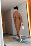 Chân váy ôm dài qua bắp