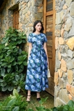 Đầm xòe hoa cổ tròn Garbadine