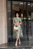 Đầm xoè hoa Gabadine ngắn tay cổ lệch