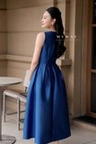 Đầm xòe xếp ly dáng cổ tròn