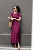 Chân váy xòe rủ dáng dài qua bắp