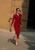 Đầm ôm dài tay cổ đức