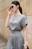 Áo kiểu dáng suông vừa phối cổ tròn